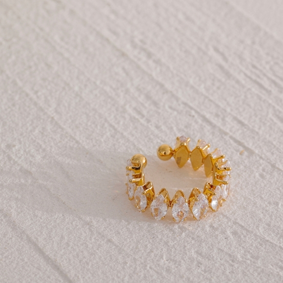 Exquisite Open Ring - Picture 2 of 8